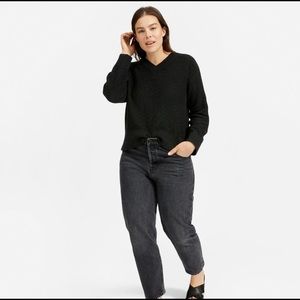 The Cotton Linen V-Neck